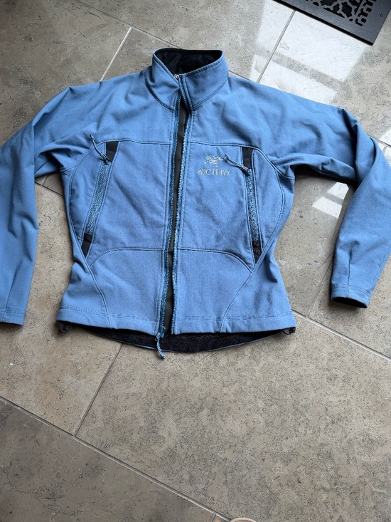 Arc'teryx Jackets & Blazers - Arc'Teryx Vintage Women's Jacket Women's Small 4-6